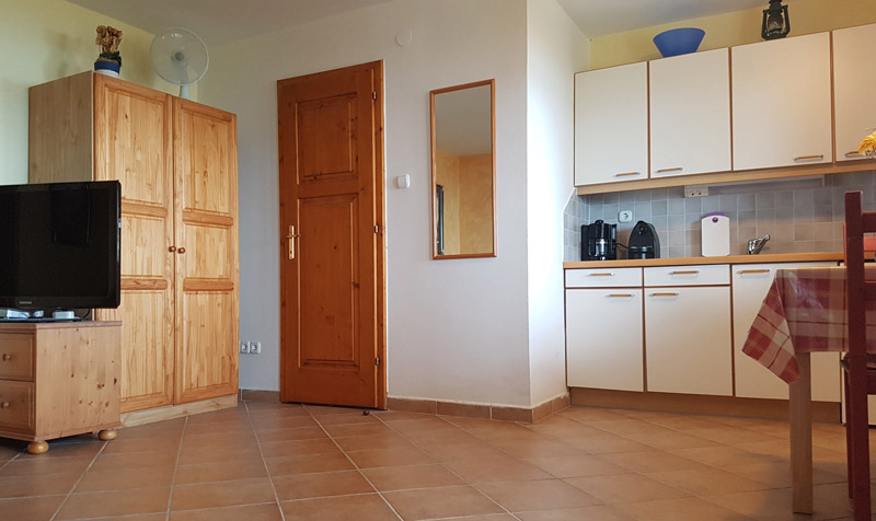 Apartment entrance to the bathroom